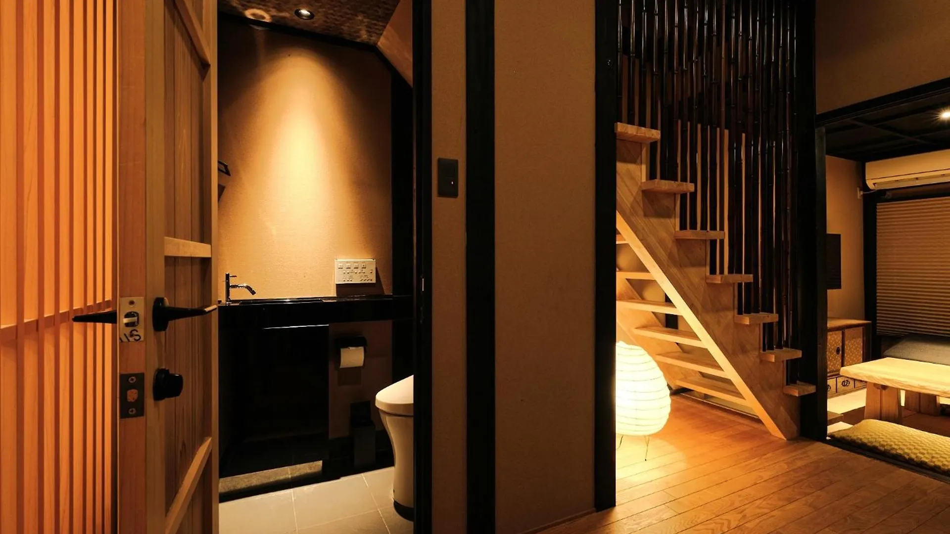 京都市Tsumugi Hachijominamotochoアパートメント